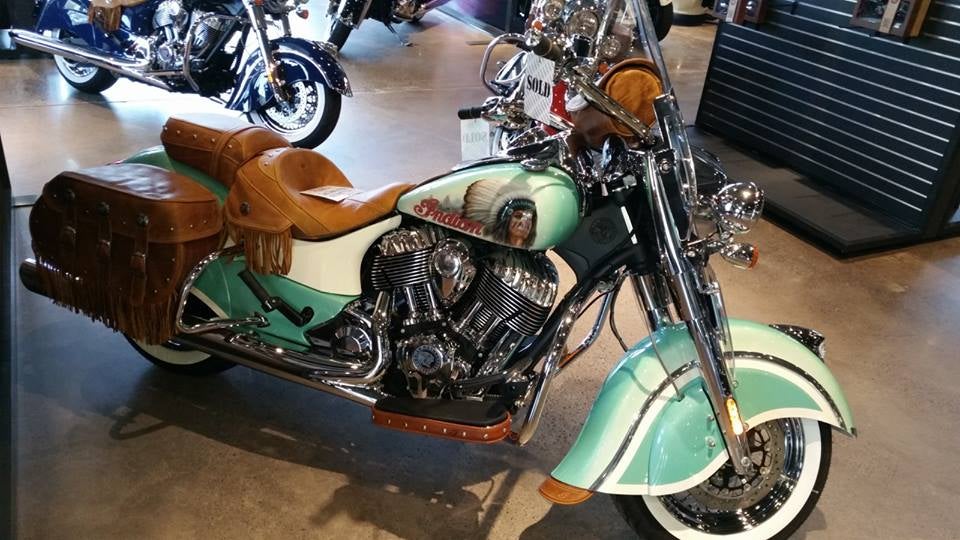 Chief Motorcycle Forum - Indian Motorcycles - Custom paint job